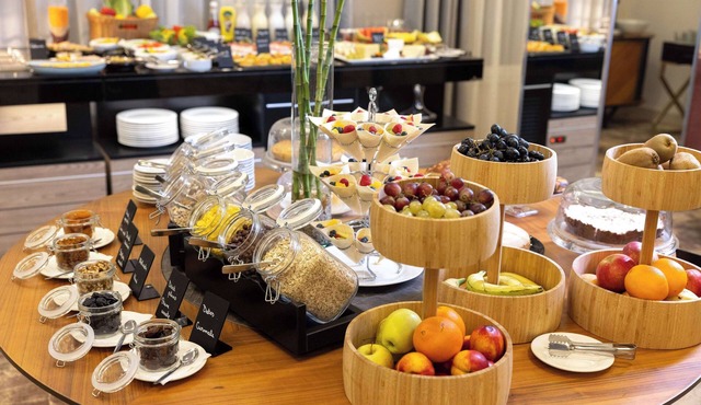 Tresor Le Palais Timisoara, Curio Collection By Hilton