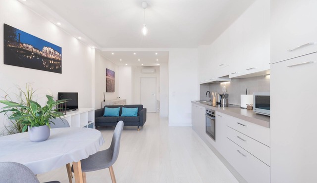 Treviso. Entire accommodation 2 rooms: modern and comfortable