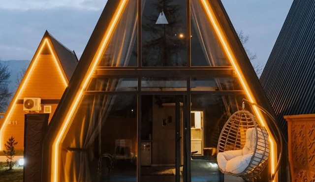 Triangle Life Suit
