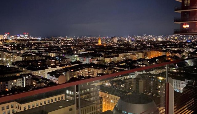 Triiiple Suites Level 22 mit Balkon und Tiefgarage