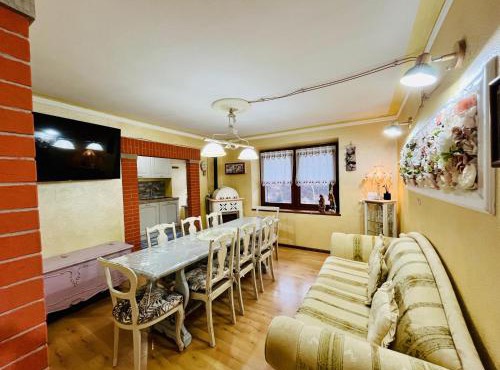 Trilli House