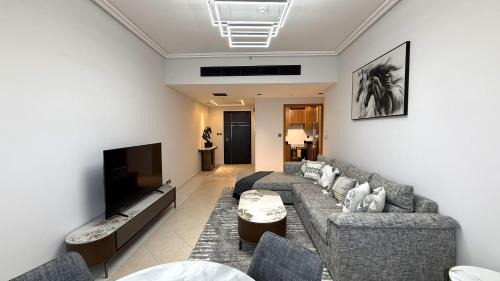 Trinity Holiday Homes - Sheikh Zayed Road Right Next to Financial Center Metro Station Exit 1