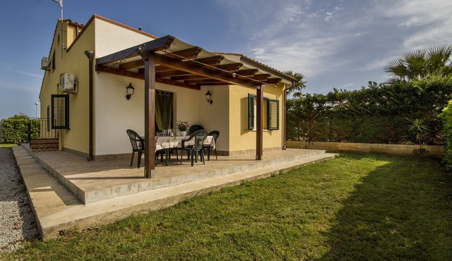 Triple Room with Terrace 2nd floor Via S.Cipolla 3