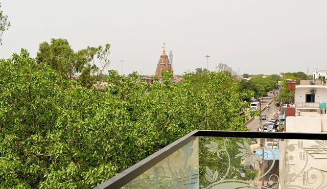 Triveni Gest House
