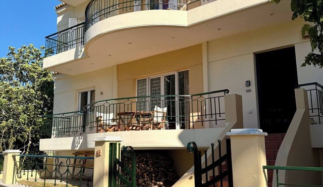 Trizonia View Beach House – Glyfada Village by MPS