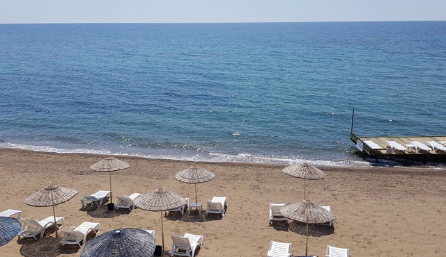 Troas Beach Hotel