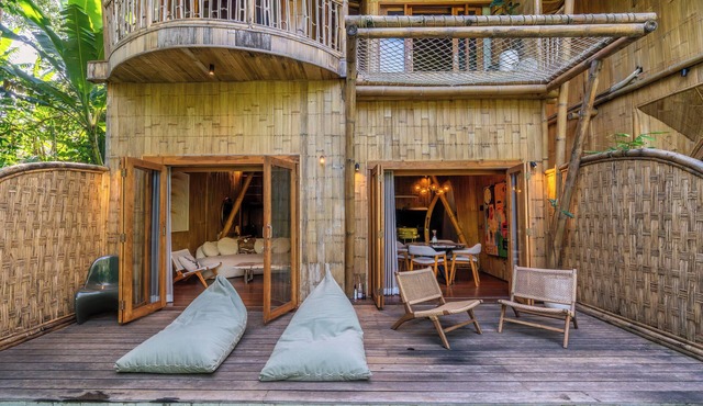 Tropical 2BR Bamboo Villa in Cemagi