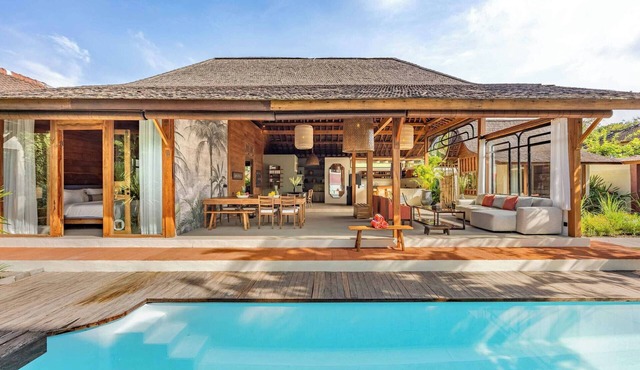 Tropical Complex Villas up to 16px Next To Seminyak