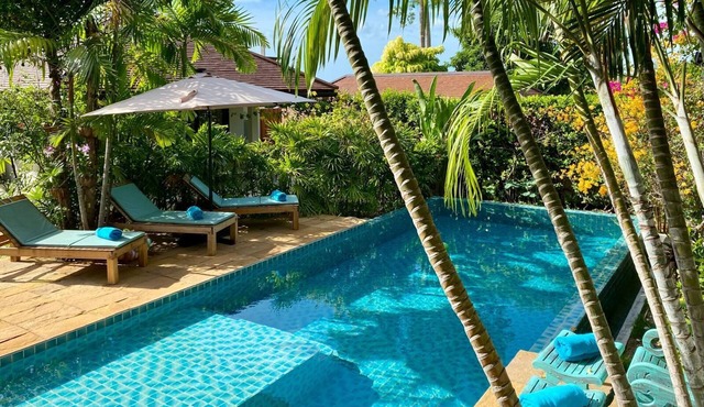 Tropical Eden pool villa walking distance to the beach