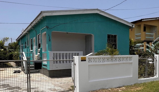Tropical Escape- 2 Bedrooms