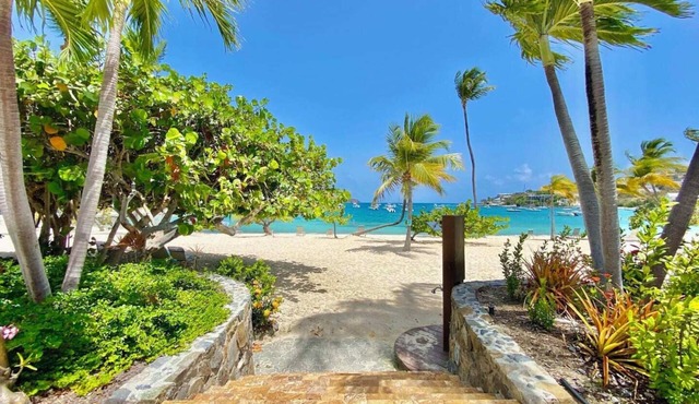 TROPICAL SANDS 🌴 Luxury Beachfront Condo at Elysian Beach Resort
