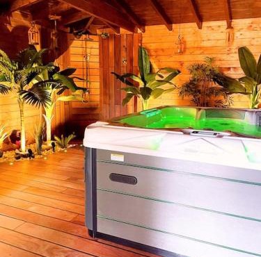 Tropical Spa