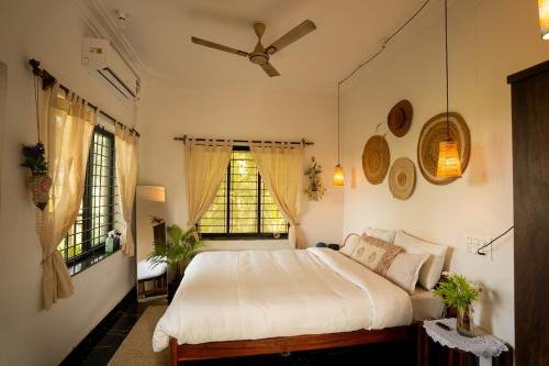 Tropical Studio Balcony Escape Workation by SiyaU