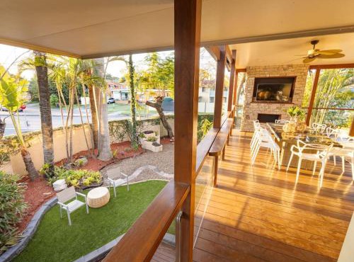 Tropical Tranquility Spacious Family Leafy Oasis