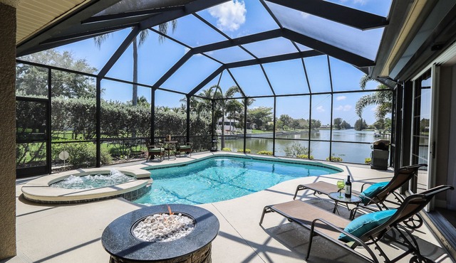 Tropical Waterfront Paradise with Amazing Sunset Views!