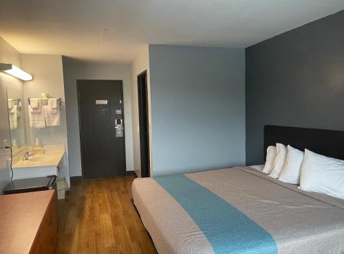 TROYINN&SUITES