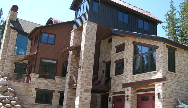 TRUE SKI-IN/SKI-OUT; ELEVATOR; 6BR; HOT TUB; SKI ROOM; GAME ROOM; MEDIA ROOM