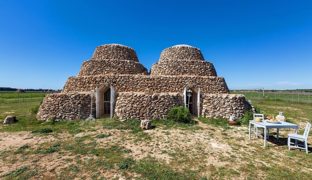 Trulli della Chianca by BarbarHouse