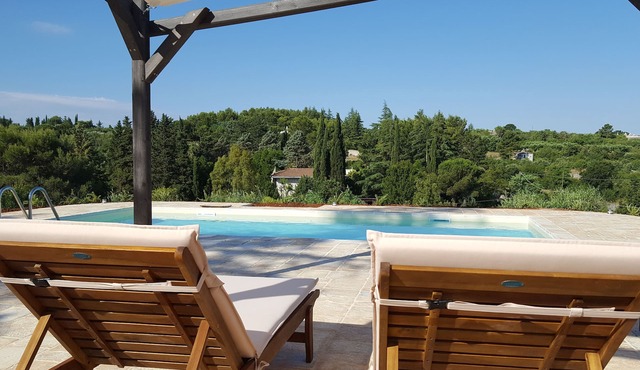 Trulli Parco Grande, panoramic residence with pool in Putignano