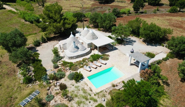 Trullo Bello Nido - private property with own pool in garden with stunning views