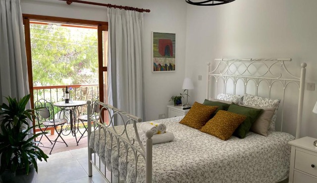 Tsangarides Apartment with Mountain View in Lemona, Paphos
