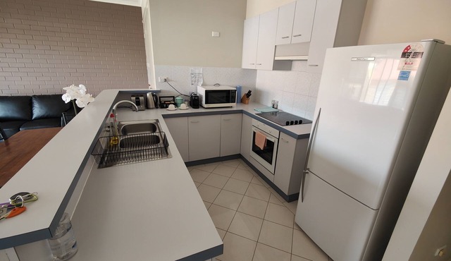 Tuggeranong Short Stay #09 - Sleeps 4