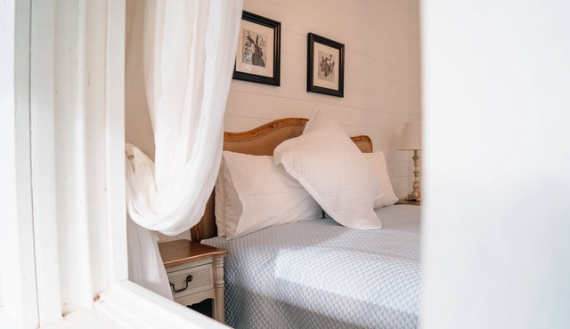 Tuhitarata Hideaway. Romantic Couples Retreat