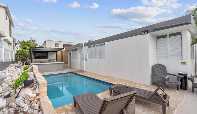 TuKasa Vista Azul Luxury Home w/POOL - Close to beaches