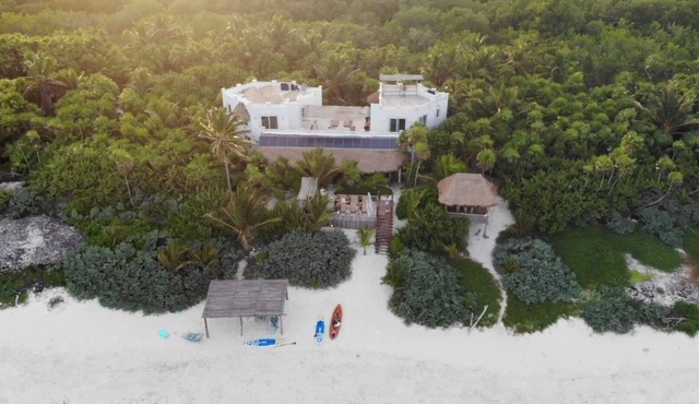 Tulum beachfront 20min from hotel zone Housekeeping-amazing food