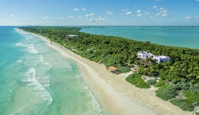 TULUM Beachfront 20min from hotel zone Housekeeping - amazing food