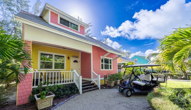 Turtle Shell/Beach/Umbrella/Chairs/Kayak/Free Golf Cart/Quiet Dead End Street