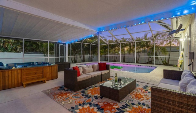 Turtle Tide|Saltwater Pool, Hot Tub, 5min to Beach