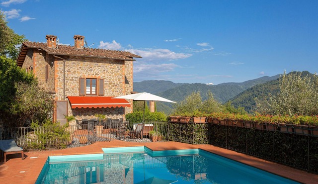 Tuscan Villa with Panoramic Views & Private Pool