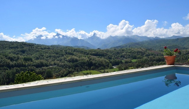 Tuscany luxury villa by Cinque Terre private spa consist of pool hot tub sauna