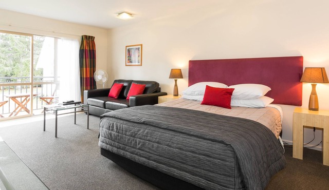 Tussock Peak Motor Lodge