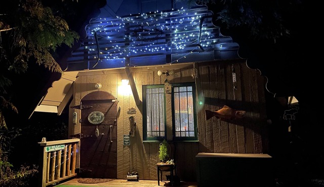 twilight eclipse cabin,private trail to the creek,fire pit.