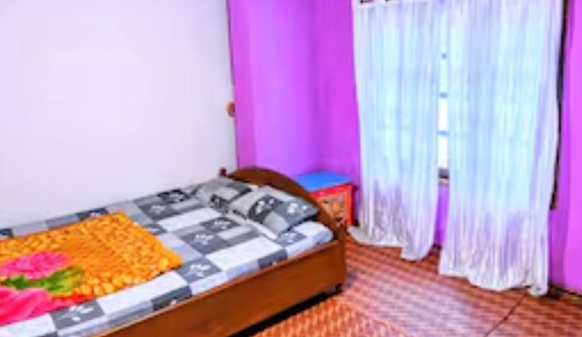 TWIN ROOM 1