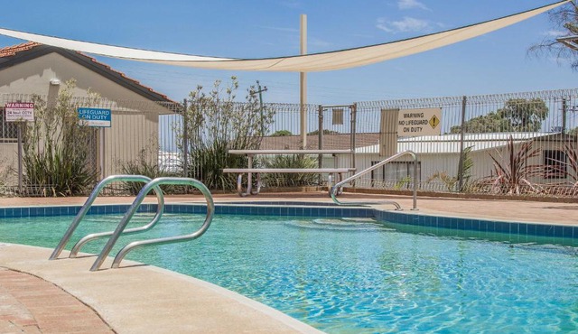 Twin Waters Caravan Park