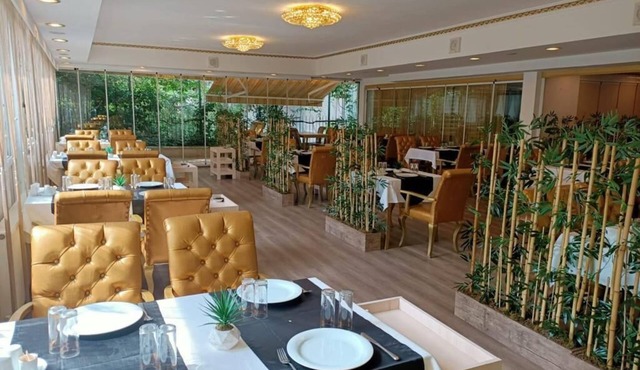 Twins Hotel