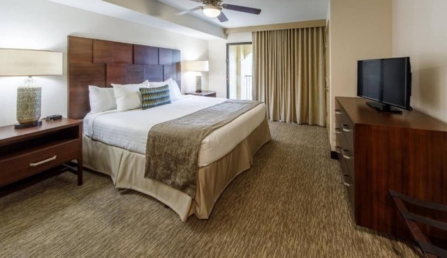 Two 2BR Villas with Balcony, Full Kitchen l Splash Pool & Game Room Access