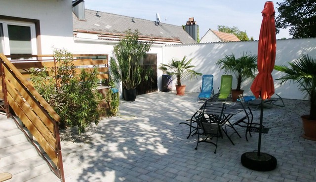 Two bed studio in a very quiet location.