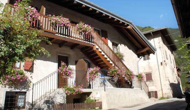 Two-Bedroom Apartment in Concei/Ledrosee 22659