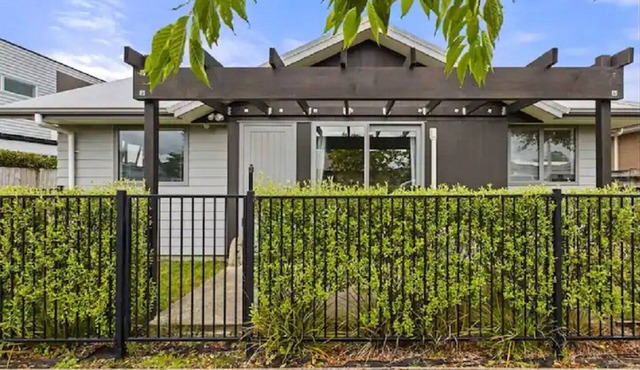 Two-bedroom new-build house in Hamilton's central area.