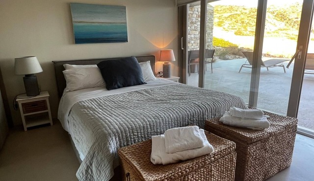 Two Br Private Peaceful Mylo Villa No Living Room Close to Mylopotas Beach