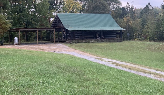 Two Brothers Cabin near the Tennessee River and Blythes Ferry Landing
