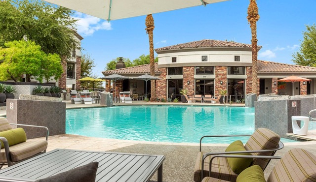 TWO CozySuites Apartment DowntownChandler