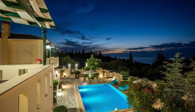 Two Deluxe exclusive pool villas for 4 close to beaches with wonderful view
