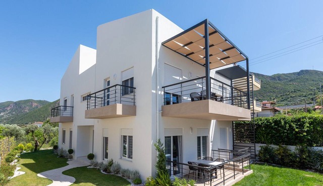 Two Olive Trees - "Olive" Apartment - 2 bedrooms - Sea View