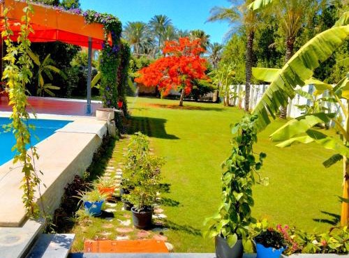 Two pools villa for families