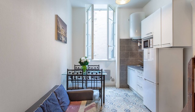 two-room studio near Part Dieu